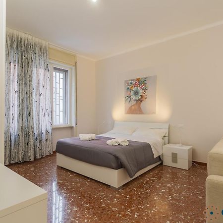 Crisanzio 80 Appartement Bari Buitenkant foto